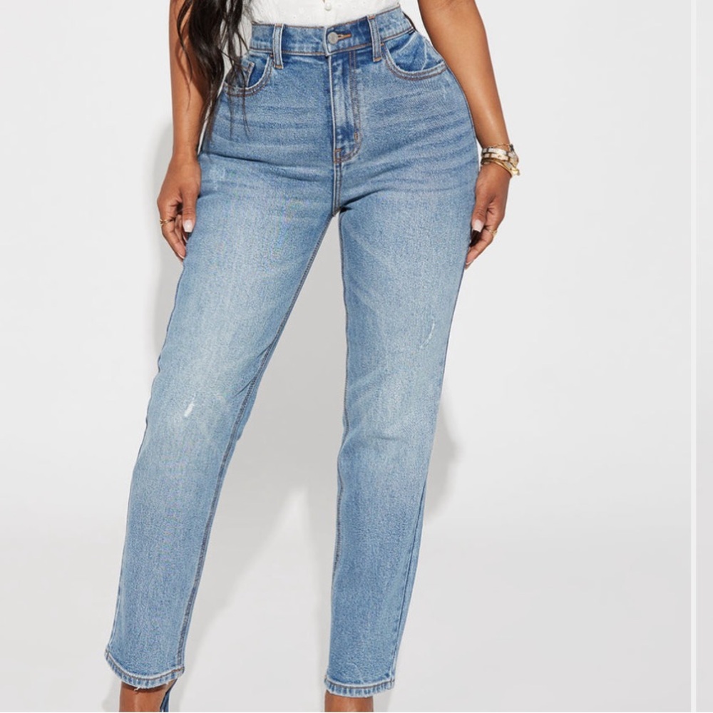 Fashion Nova Women's Medium Light Blue Straight Leg Jeans